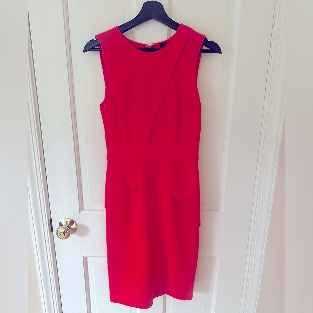 BCBGMaxAzria Red Sheath Midi Dress Crew Neck Sleeveless Size 2
